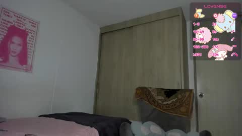 sofy_sofy online show from December 22, 3:58 am