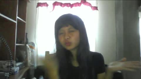 Snapshot of soiladeacetis chatting on April 8, 8:25 am Sunny online show from April 8, 8:25 am