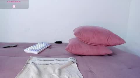 Snapshot of sol_angel1 chatting on September 18, 4:09 pm Sol online show from September 18, 4:09 pm