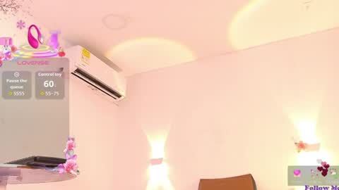 Snapshot of sol_vanegas chatting on June 15, 8:22 pm SOL online show from June 15, 8:22 pm