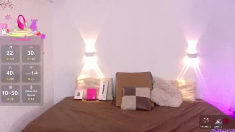 Snapshot of sol_vanegas chatting on July 15, 11:37 am SOL online show from July 15, 11:37 am