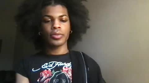 Snapshot of solaceeve chatting on December 21, 7:21 pm SolaceEve online show from December 21, 7:21 pm