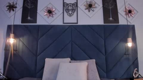 Snapshot of solandis_cutee chatting on December 6, 6:06 pm Sol online show from December 6, 6:06 pm