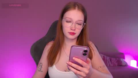 Jennifer Jenny Jen online show from April 30, 9:59 am