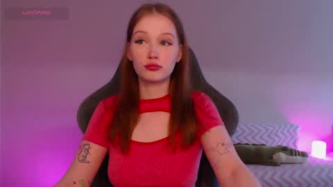 Snapshot of solanochka chatting on May 5, 9:39 am Jennifer Jenny Jen online show from May 5, 9:39 am