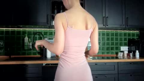 Bella online show from March 8, 4:27 am