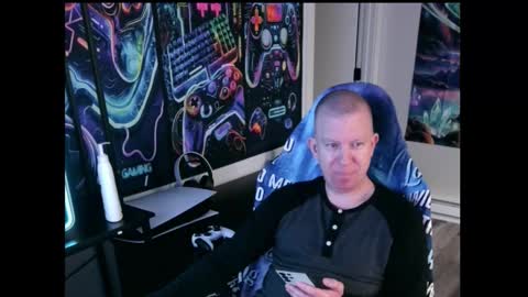 Snapshot of solarlunar1 chatting on October 18, 7:25 pm just ask online show from October 18, 7:25 pm