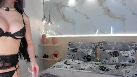 Snapshot of solavelar chatting on May 12, 11:35 pm Sol Avelar online show from May 12, 11:35 pm