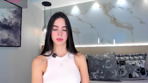 Snapshot of solavelar chatting on June 16, 11:07 pm Sol Avelar online show from June 16, 11:07 pm