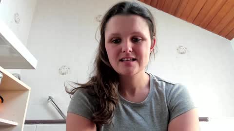 Snapshot of someonesday chatting on December 27, 12:45 pm SomeonesDay online show from December 27, 12:45 pm