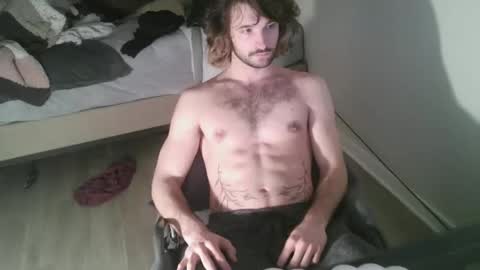 Snapshot of somerandom1109 chatting on December 17, 2:06 am somerandom1109 online show from December 17, 2:06 am