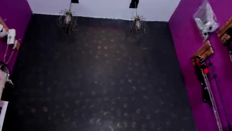 Snapshot of sommer_alexa chatting on November 15, 7:10 pm Alexa online show from November 15, 7:10 pm