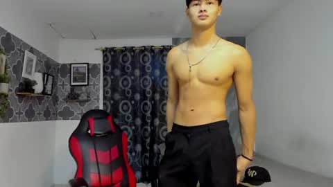 Snapshot of son_hades chatting on July 21, 7:49 pm son_hades online show from July 21, 7:49 pm