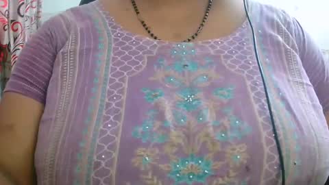 Snapshot of soni88888 chatting on December 4, 11:19 am soni88888 online show from December 4, 11:19 am