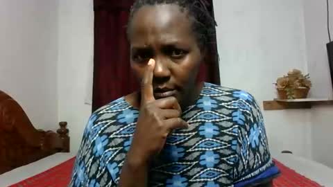 Snapshot of sonia3050 chatting on December 15, 7:23 am sonia3050 online show from December 15, 7:23 am