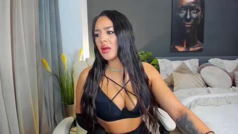 Snapshot of sonia__rey chatting on October 24, 9:06 am Sonia  Rey online show from October 24, 9:06 am