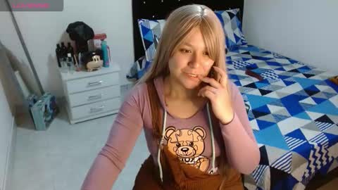 Snapshot of soniafuckboobs chatting on September 30, 12:32 pm soniafuckboobs online show from September 30, 12:32 pm