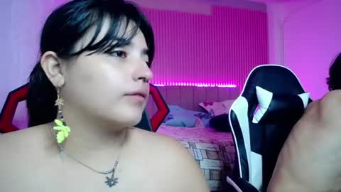 sonic_jess07 online show from August 4, 9:23 am