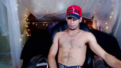 Snapshot of sonicj25_ chatting on February 28, 5:04 am SONIC online show from February 28, 5:04 am