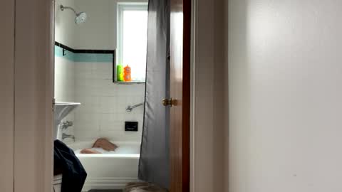 Sonny Madraga online show from December 22, 6:27 pm