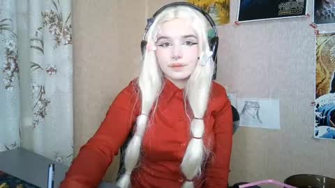 Mila online show from April 23, 5:15 pm