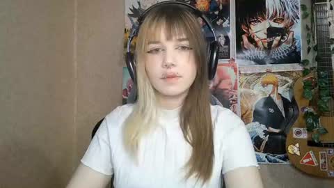 Snapshot of sonwosick chatting on June 13, 4:16 pm Mila online show from June 13, 4:16 pm