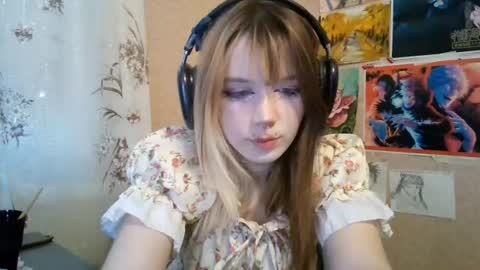 Snapshot of sonwosick chatting on June 30, 3:13 pm Mila online show from June 30, 3:13 pm