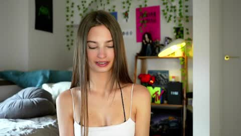 Snapshot of sonyaericsson chatting on July 13, 8:50 am Eva 3 online show from July 13, 8:50 am