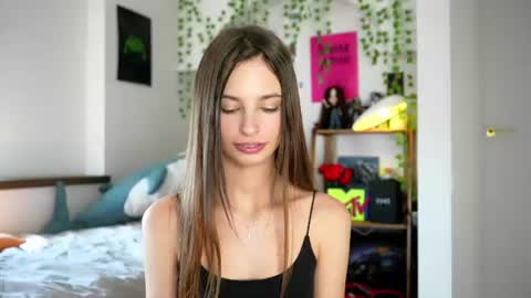 Snapshot of sonyaericsson chatting on July 31, 8:47 am Eva 3 online show from July 31, 8:47 am