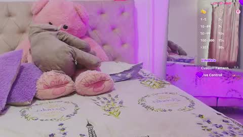 Snapshot of soofikiss chatting on July 27, 9:22 pm sofi online show from July 27, 9:22 pm
