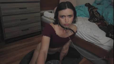 Snapshot of soophiebby chatting on November 9, 2:43 am soophiebby online show from November 9, 2:43 am