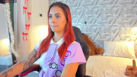 sophie online show from February 2, 6:34 am