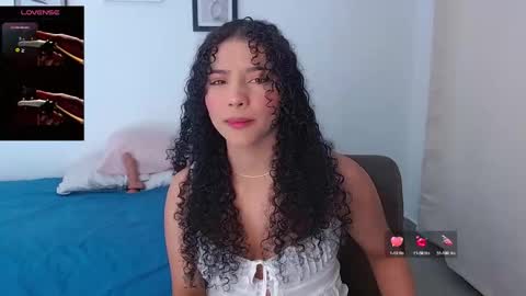 Snapshot of sophi_baby chatting on September 11, 3:06 am Sophi baby online show from September 11, 3:06 am