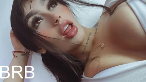 Snapshot of sophi_carter chatting on February 28, 1:47 pm Sophi online show from February 28, 1:47 pm