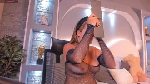 Snapshot of sophi_cooper29 chatting on June 5, 8:36 pm sophi_cooper29 online show from June 5, 8:36 pm
