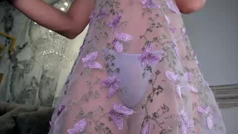 Sophi Johnson online show from April 25, 5:10 am