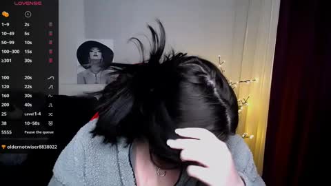 Snapshot of sophia__olsen chatting on February 15, 6:23 am sophia__olsen online show from February 15, 6:23 am