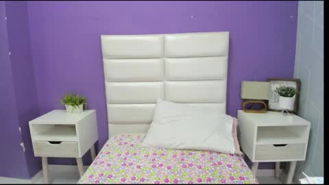 Sophia online show from February 1, 6:29 pm