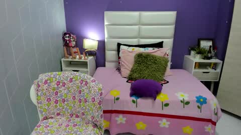 Sophia online show from November 15, 3:52 pm