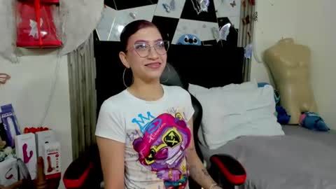 Sophia online show from July 1, 3:08 am