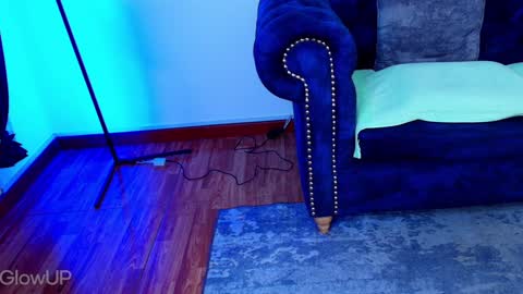 Snapshot of sophia_blade chatting on January 21, 11:24 pm sophia_blade online show from January 21, 11:24 pm