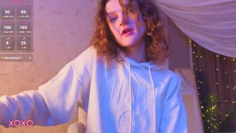 Sophia online show from November 16, 1:44 am