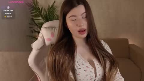 Snapshot of sophia_everly chatting on March 21, 2:05 am Sofi online show from March 21, 2:05 am