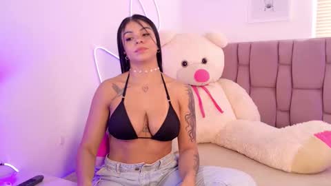 Sophia Carson online show from December 4, 6:49 pm