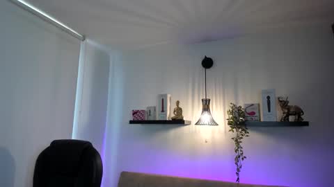 sophia_miller4 online show from March 17, 8:23 pm