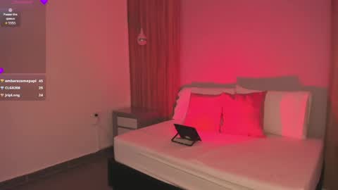 Snapshot of sophia_solerr chatting on June 5, 6:52 am sophia_solerr online show from June 5, 6:52 am
