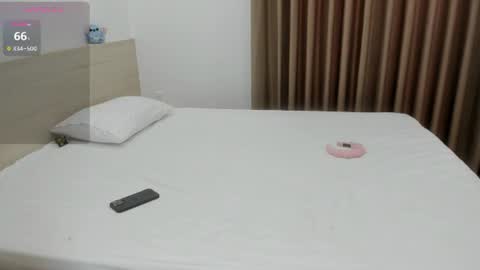 QUEEN OF SQUIRT online show from June 19, 9:24 am