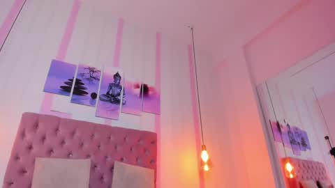 sophia_turneer online show from February 20, 9:20 pm