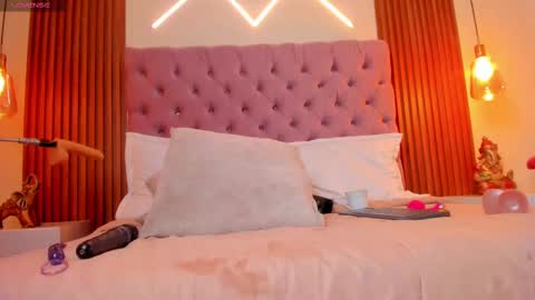 sophia_turneer online show from September 20, 8:54 pm