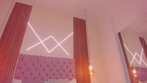 sophia_turneer online show from March 30, 10:11 pm
